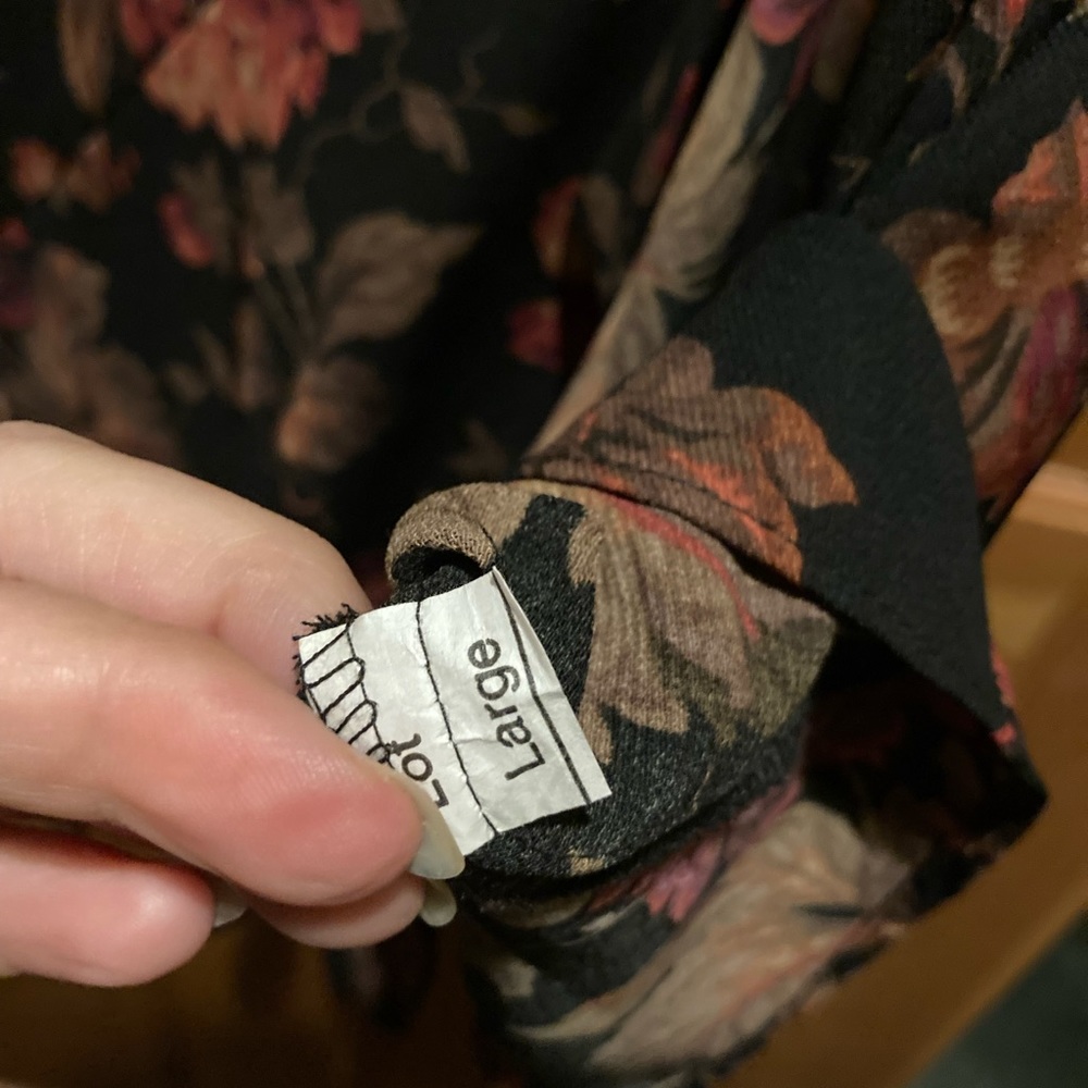 Lg floral skirt with asymmetric ruffle - Picture 3 of 6